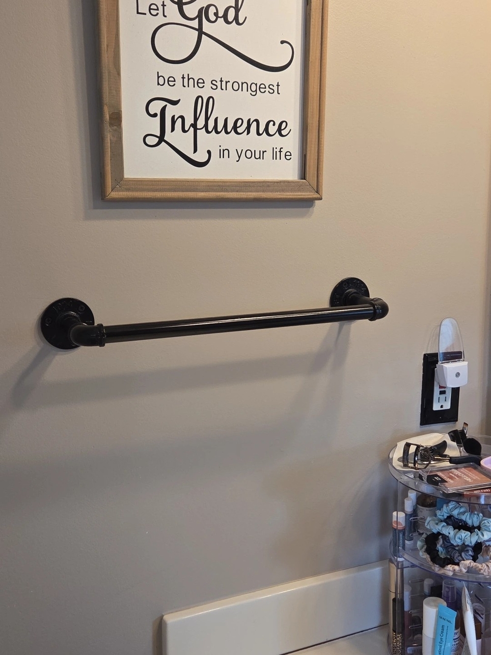 Amazon Black Industrial Wall-Mount Hand Towel Bar